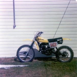 1977 Suzuki RM125B ready to see its first District 22 action!
